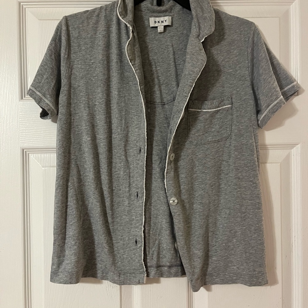 dkny size small grey pajama set